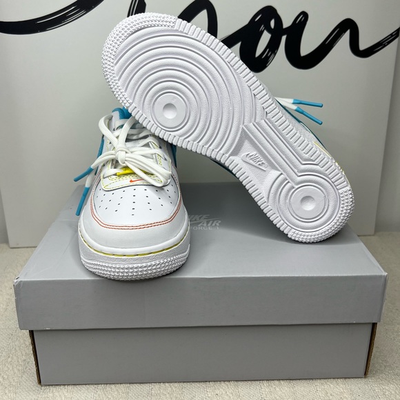 Nike Air Force 1 LV8 WCRD - Picture 5 of 7